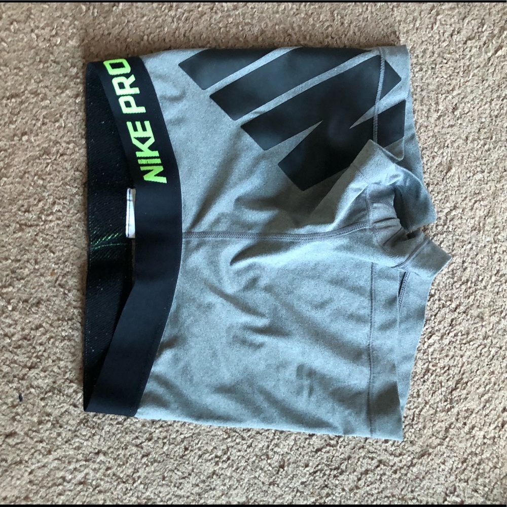 NIKE PRO SPANDEX